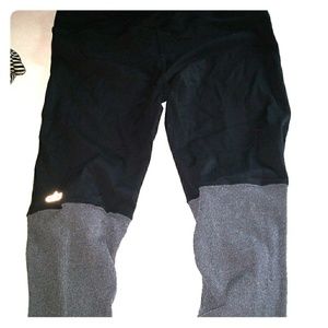 Alo black grey leggings
